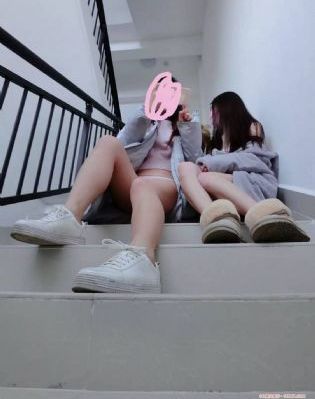 老师为什么会在这里第一季_免费观看字幕