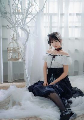 丰满放荡的岳欲乱_BD韩语高清免费观看
