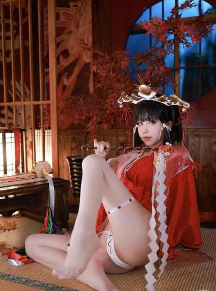 美女露出胸让男生狂揉_HD720P欧美电影在线