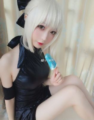 食草老龙被冠以恶龙之名_4K在线观看