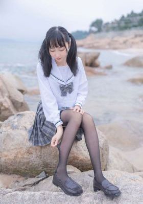 新来的女秘书_高清免费高清观看